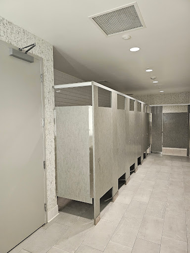 Hampton Inn Long Beach Airport image