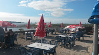 Atmosphère du Bar-restaurant à huîtres Le Bar à Huître de Billeau à Marennes-Hiers-Brouage - n°9