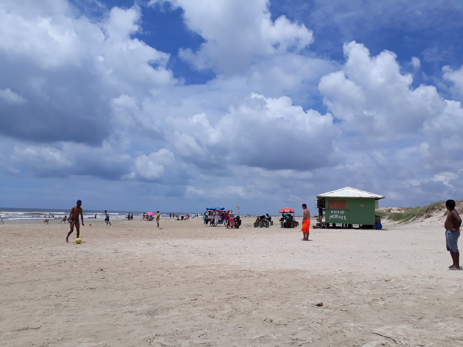 Yeni Tramandai Plajı'in fotoğrafı ve yerleşim