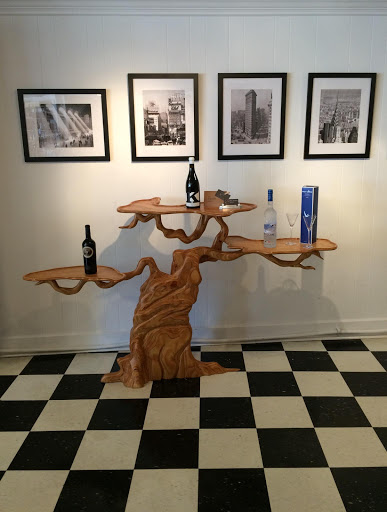 BELLPORT LIQUORS, 125 S Country Rd, Bellport, NY 11713, USA, 