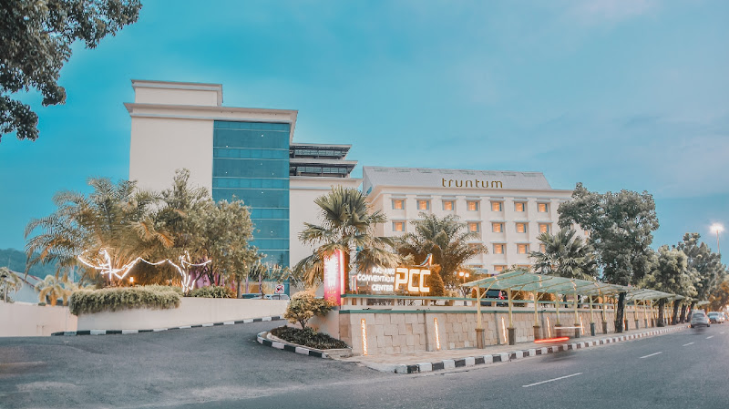 Gedung Pertemuan in Kota Padang: Explore Hotel Truntum Padang and # Other Exciting Places