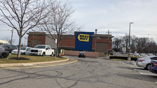 Electronics Store «Best Buy», reviews and photos, 1 Garden State Plaza Blvd, Paramus, NJ 07652, USA