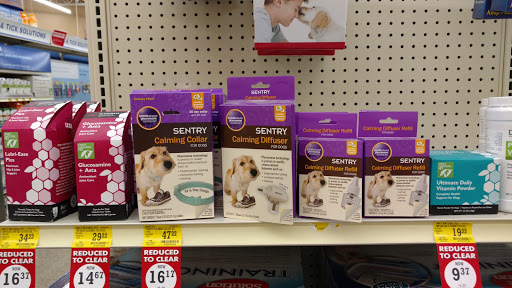 Pet Supply Store «PetSmart», reviews and photos, 10164 Colerain Ave, Cincinnati, OH 45251, USA