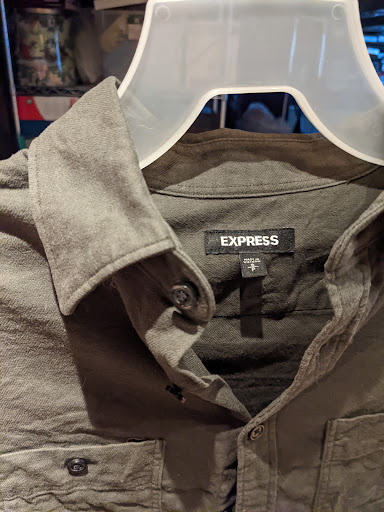 Clothing Store «Express», reviews and photos, 432 W 14 Mile Rd, Troy, MI 48083, USA