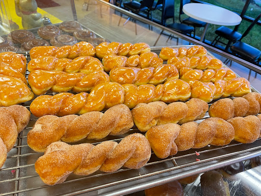 Donut Shop «Golden Donuts», reviews and photos, 8500 Auburn Blvd a, Citrus Heights, CA 95610, USA