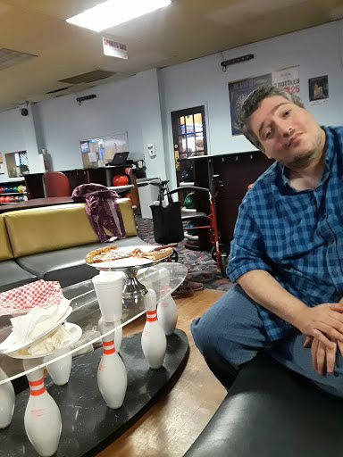 Bowling Alley «Diamond Strike Lanes & Sports Bar», reviews and photos, 2200 N Federal Hwy, Pompano Beach, FL 33062, USA