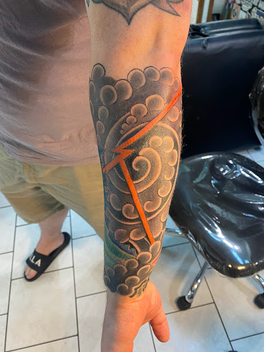 Explore small tattoo ideas easy, creative tattoo ideas in Honolulu, available at 434 TATTOO WAIKIKI