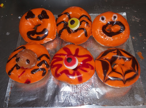 Yum Yum Donuts, 4860 W 190th St, Torrance, CA 90503, USA, 