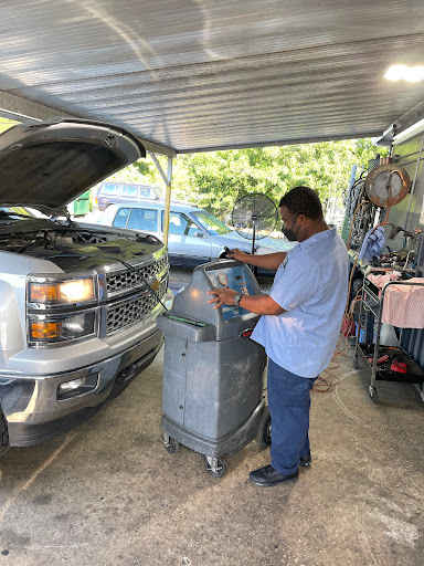 Auto Radiator Repair Service «AAA Radiator and Auto Air Conditioning», reviews and photos, 15570 W Dixie Hwy, North Miami Beach, FL 33162, USA