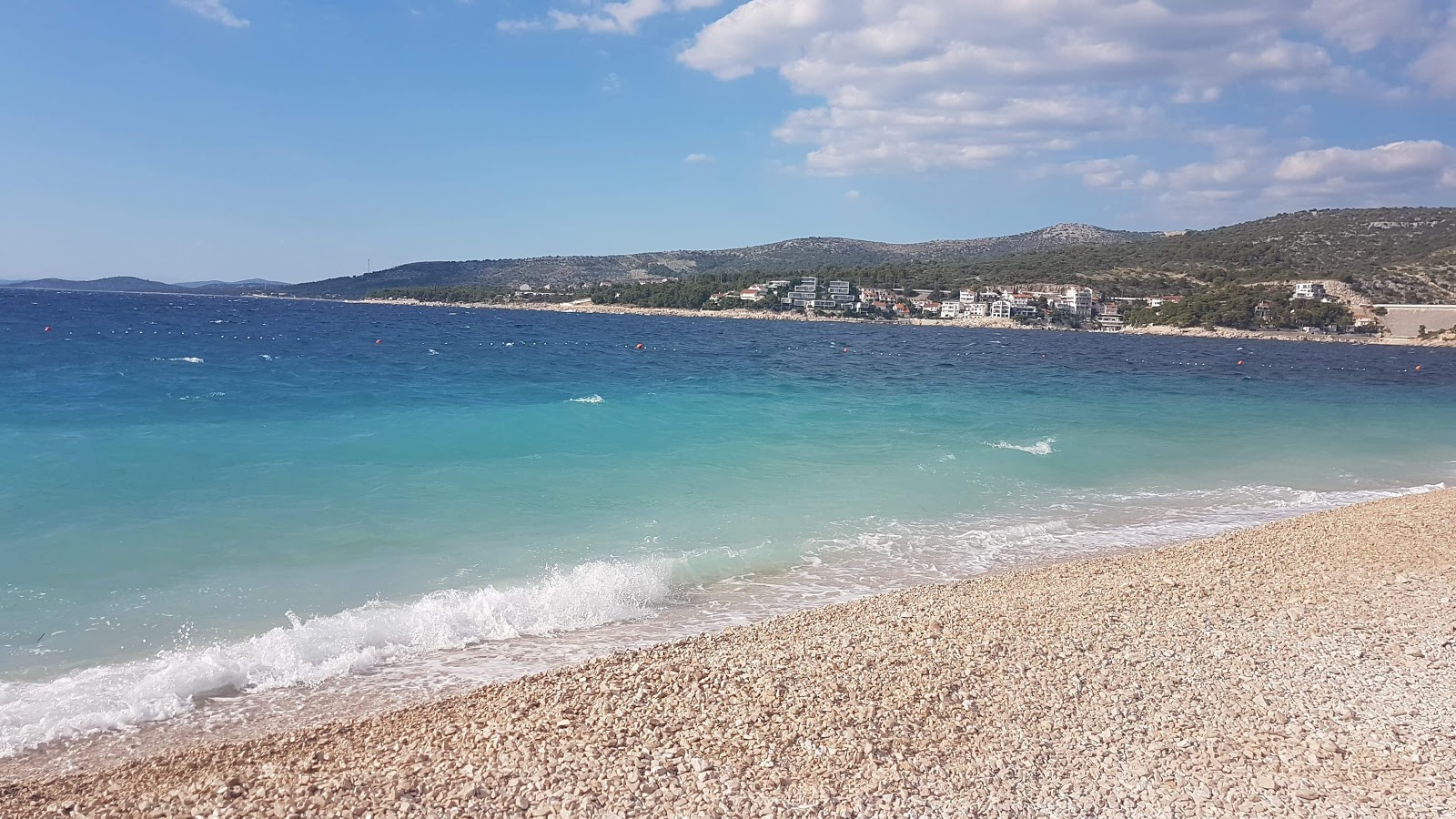 Foto von Strand Velika Raduca II und seine wunderschöne Landschaft