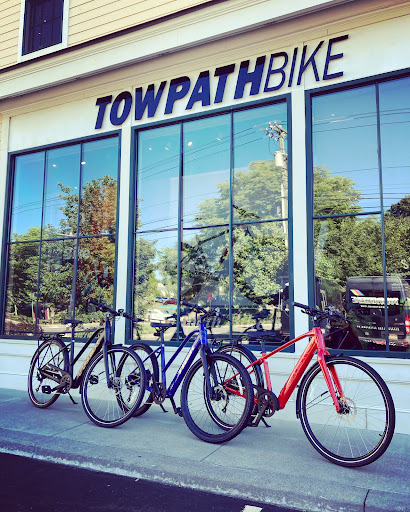 Towpath Bike, 3 Schoen Pl, Pittsford, NY 14534, USA, 