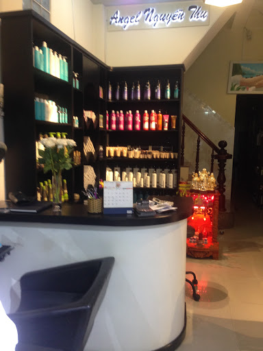 Hairdressers for curly hair Ho Chi Minh