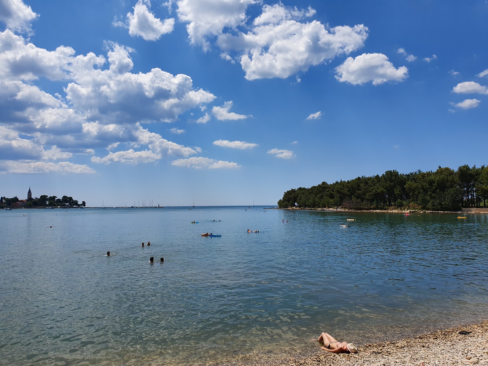 beach Karpinjan photo #9