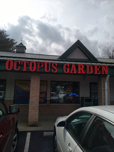 Tobacco Shop «The Octopus Garden Smoke Shop», reviews and photos, 140 Airport Rd, Arden, NC 28704, USA