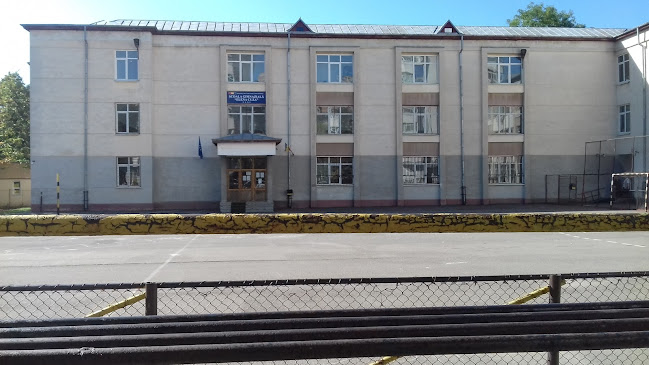 Opinii despre Școala Gimnazială Elena Cuza în <nil> - Școală