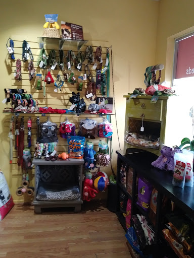 Pet Store «Waggle Pet Supply», reviews and photos, 4708 SE 8th Ct #6, Cape Coral, FL 33904, USA