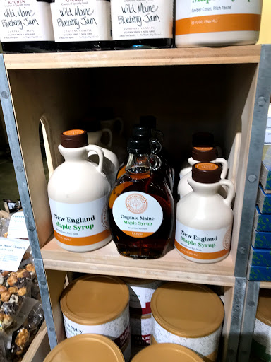 Clothing Store «L.L. Bean», reviews and photos, 1 Ridge Hill Boulevard, Yonkers, NY 10710, USA