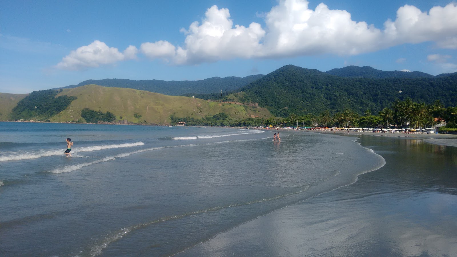Photo de Plage de Barequesaba avec baie longue