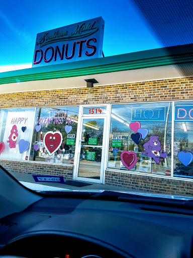 Southern Maid Donuts, 1514 W Gentry Pkwy, Tyler, TX 75702, USA, 