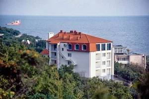 Chernomor Hotel image