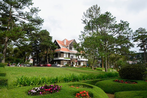 Biệt thự Phượng Tím