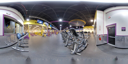 Gym «Planet Fitness», reviews and photos, 751 W Golf Rd, Des Plaines, IL 60016, USA