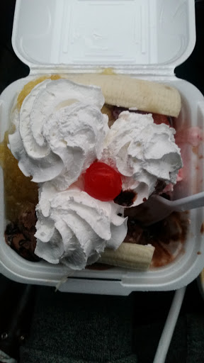 Ice Cream Shop «62 Twist Ice Cream & More», reviews and photos, 11106 Dean St, Charlestown, IN 47111, USA