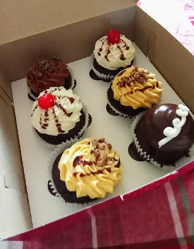 Bakery «Smallcakes Memorial», reviews and photos, 1531 Eldridge Pkwy #130, Houston, TX 77077, USA