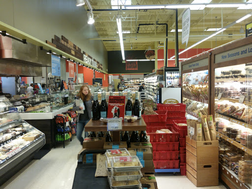 Grocery Store «New Seasons Market Mountain Park», reviews and photos, 3 Monroe Pkwy, Lake Oswego, OR 97035, USA