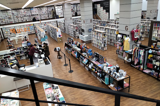 Aladdin owned bookstores that Bucheon