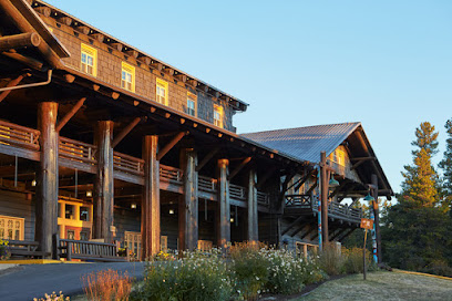 Glacier Park Lodge photo