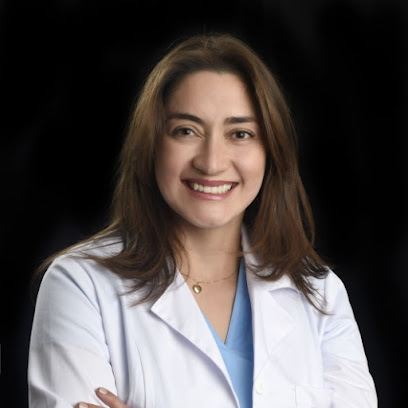 Dra. Alba Lucero Caceres Buitrago, Urólogo