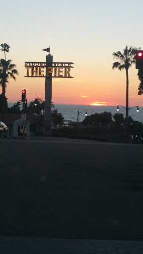 Thrift Store «Edgar & James – Goodwill Specialty Store & Donation Center», reviews and photos, 317 Torrance Blvd, Redondo Beach, CA 90277, USA