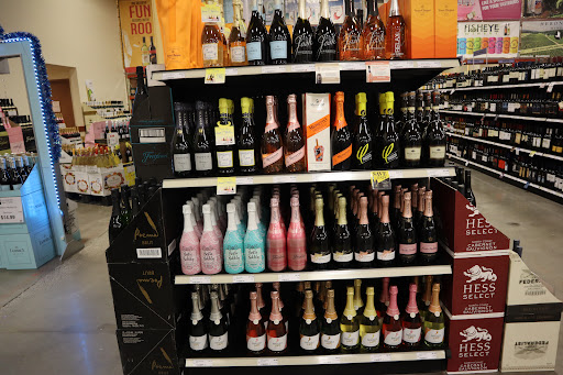 Liquor Store «Whitehouse Liquor & Wine», reviews and photos, 650 Hylan Dr, Rochester, NY 14623, USA