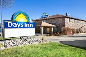 Days Inn by Wyndham Grand Forks Columbia Mall image