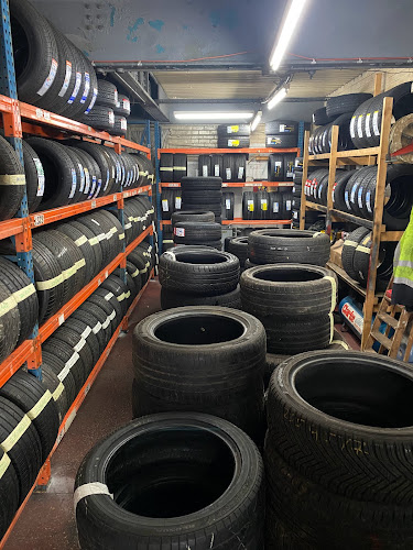 Comments and reviews of STRETFORD TYRES