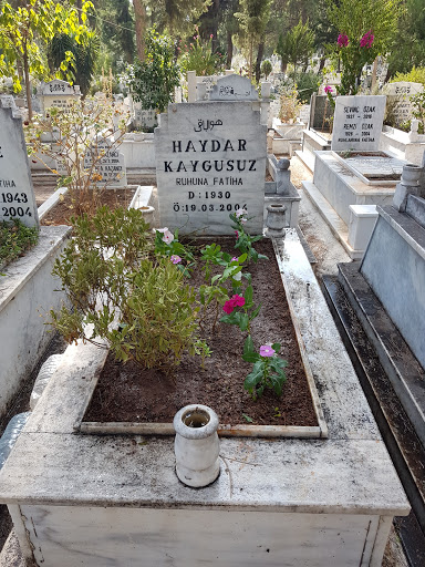 Metropolitan City Cemetery