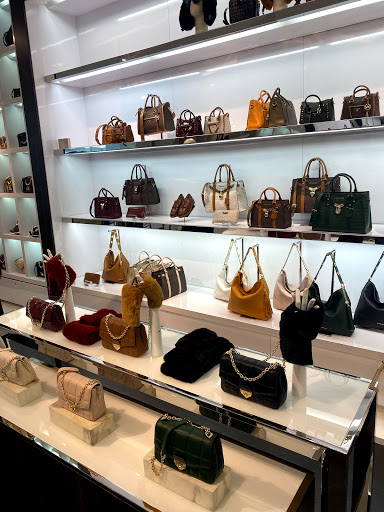 Fashion Accessories Store «Michael Kors», reviews and photos, 1800 Sawgrass Mills Cir #2630, Sunrise, FL 33323, USA