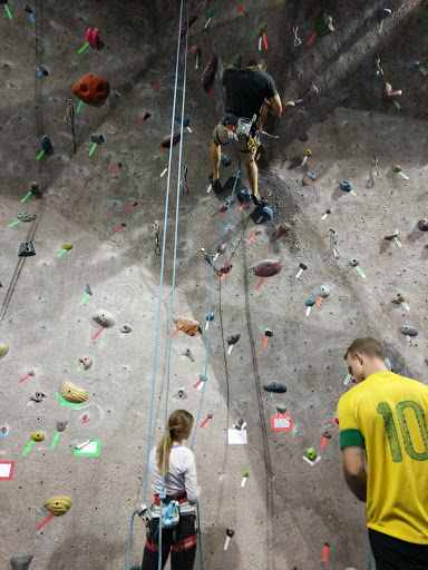 Rock Climbing Gym «Vertical Dreams - Nashua», reviews and photos, 25 E Otterson St, Nashua, NH 03060, USA