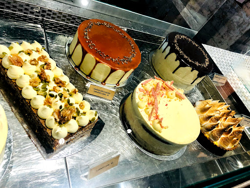 Cakes to take away in Auckland