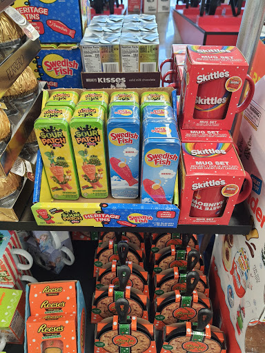 Variety Store «Five Below», reviews and photos, 54 THF Blvd, Chesterfield, MO 63005, USA