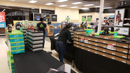 Shoe Store «Shoe Carnival», reviews and photos, 2080 Henderson Mill Rd, Atlanta, GA 30345, USA