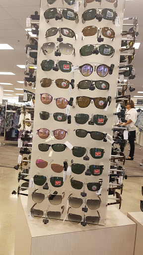 Department Store «Nordstrom Rack The Shops at Midtown Miami», reviews and photos, 3201 N Miami Ave, Miami, FL 33127, USA