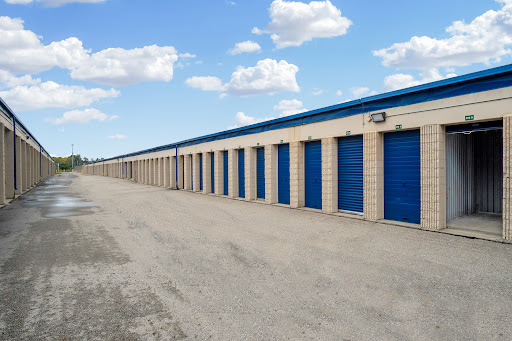 Self-Storage Facility «Simply Self Storage - Livonia», reviews and photos, 11960 Farmington Rd, Livonia, MI 48150, USA