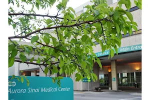 Aurora Sinai Medical Center image