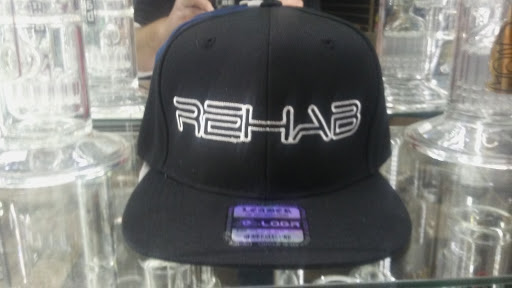 Tobacco Shop «BLUE MOON SMOKE SHOP», reviews and photos, 896 Massachusetts Ave, Cambridge, MA 02139, USA