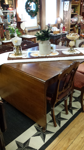 Antique Store «Antiques & Rusty Relics», reviews and photos, 3570 Fancher Rd, Holley, NY 14470, USA