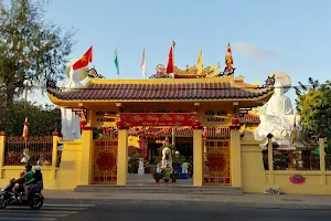 Vien Minh Pagoda image