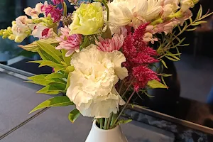 Clover Bloom Co | Florist Upper Hutt | Flower Delivery Upper Hutt image