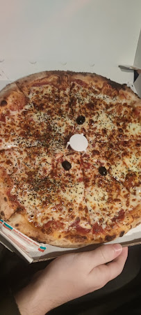 Plats et boissons du Pizzeria Pizza Delices à Le Pradet - n°4